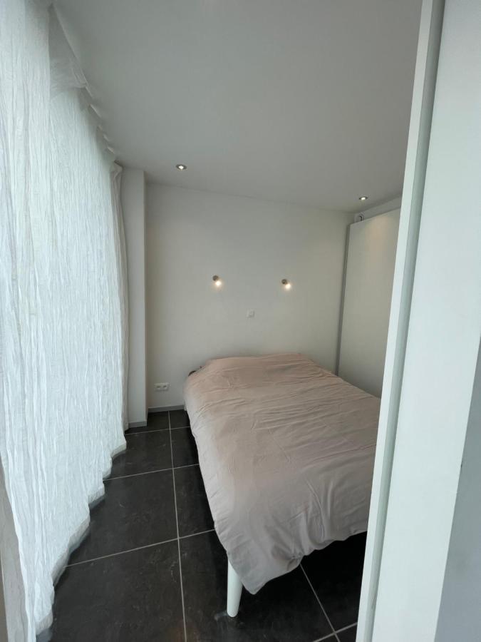 Nieuwbouw Appartement Op 450 Meter Van Het Strand. Bredene Extérieur photo